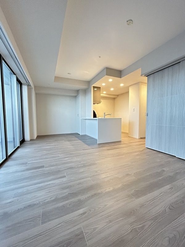 ��ʌ��������܎s��{����ؒ��Q���ڂ̃}���V�����̋��ԁE���r���O