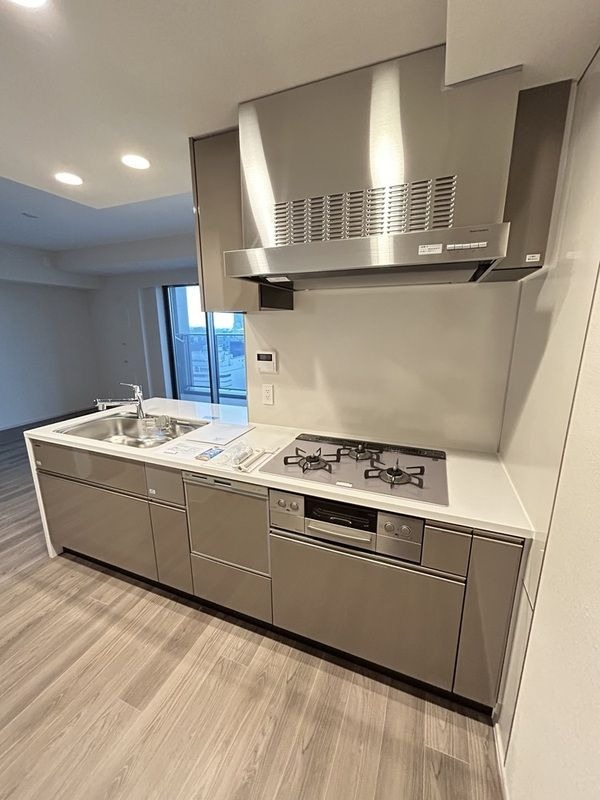 ��ʌ��������܎s��{����ؒ��Q���ڂ̃}���V�����̃L�b�`��