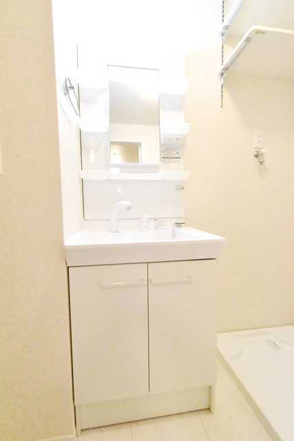 ��ʌ��������܎s��{��O���P���ڂ̃A�p�[�g�̐��ʏ�