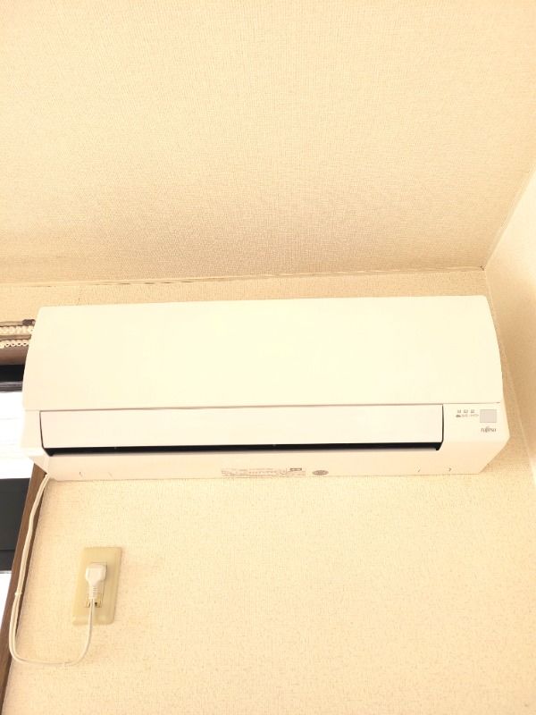 ��ʌ�����s�厚���J�̃A�p�[�g�̂��̑��ݔ�