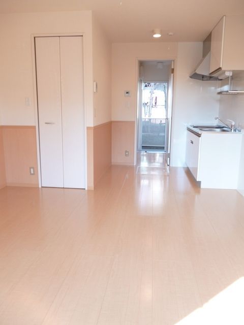 ��ʌ��������܎s�k��y�C���̃A�p�[�g�̋��ԁE���r���O