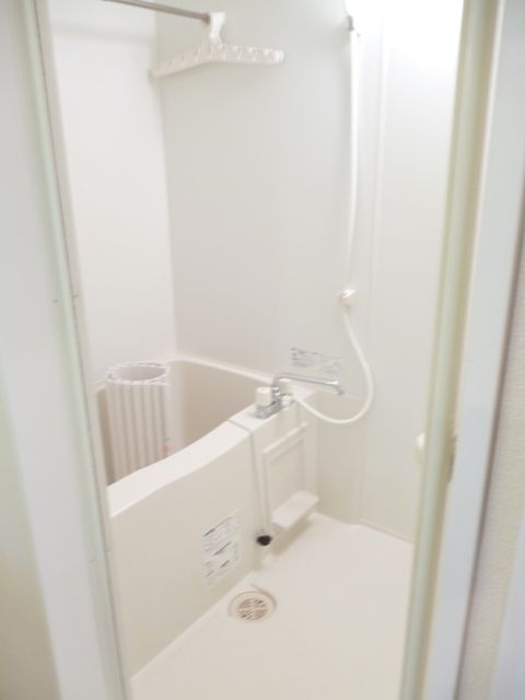 ��ʌ��������܎s�k��y�C���̃A�p�[�g�̃o�X