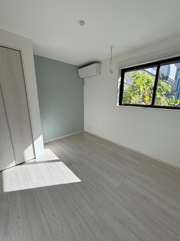 ��ʌ��������܎s��{����ؒ��S���ڂ̃A�p�[�g�̋��ԁE���r���O