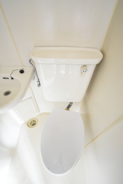 ��ʌ��@�c�s�@�c�R���ڂ̃A�p�[�g�̃g�C��