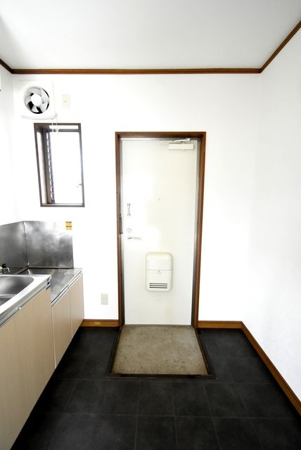 ��ʌ��@�c�s�@�c�R���ڂ̃A�p�[�g�̌���