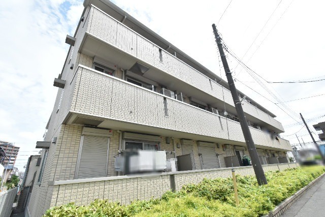 ��ʌ��z�J�s�ԎR���P���ڂ̃A�p�[�g�̌����O��