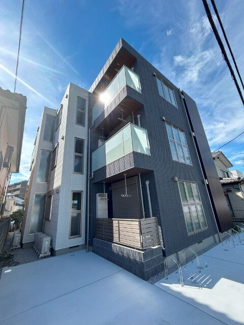 ��ʌ��������܎s������㗎���S����13-30�̃}���V�����̌����O��