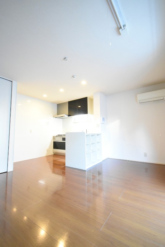 ��ʌ��������܎s��{��O���P���ڂ̃A�p�[�g�̋��ԁE���r���O