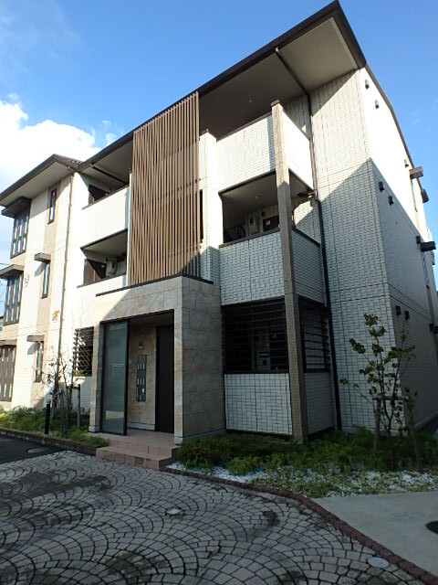 ��ʌ��������܎s��{��O���P����1375�̃A�p�[�g�̌����O��