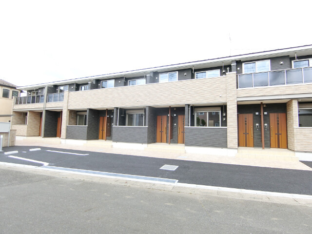 ��ʌ��k�����S�ɓޒ������R���ڂ̃A�p�[�g�̃G���g�����X