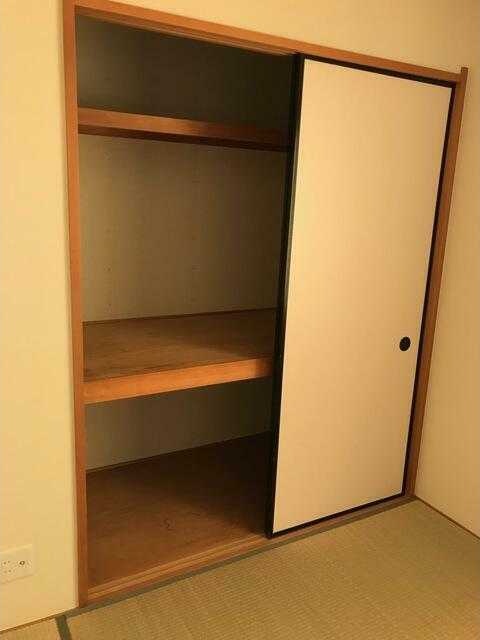 ��ʌ��������܎s�k��{�����̃e���X�n�E�X�̎��[