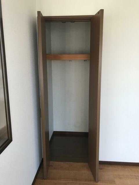 ��ʌ��������܎s�k��{�����̃e���X�n�E�X�̂��̑��ݔ�