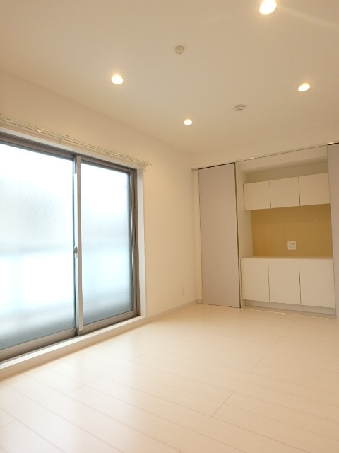 ��ʌ��������܎s�k����i���P���ڂ̃}���V�����̋��ԁE���r���O