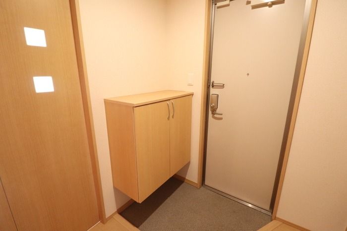 ��ʌ������s�_���P���ڂ̃A�p�[�g�̌���