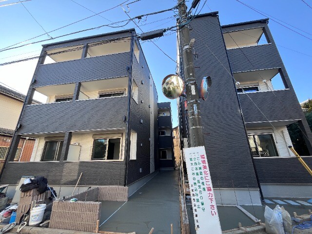 ��ʌ��������܎s�������a�c���Q���ڂ̃A�p�[�g�̃G���g�����X