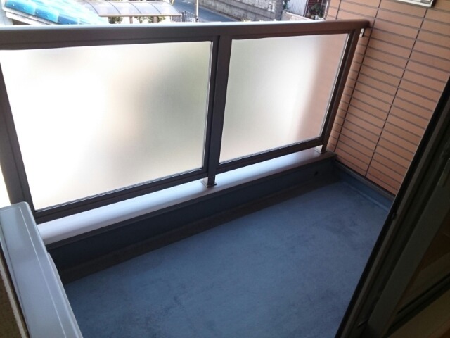 ��ʌ�����s�씵���J�T���ڂ̃A�p�[�g�̃o���R�j�[