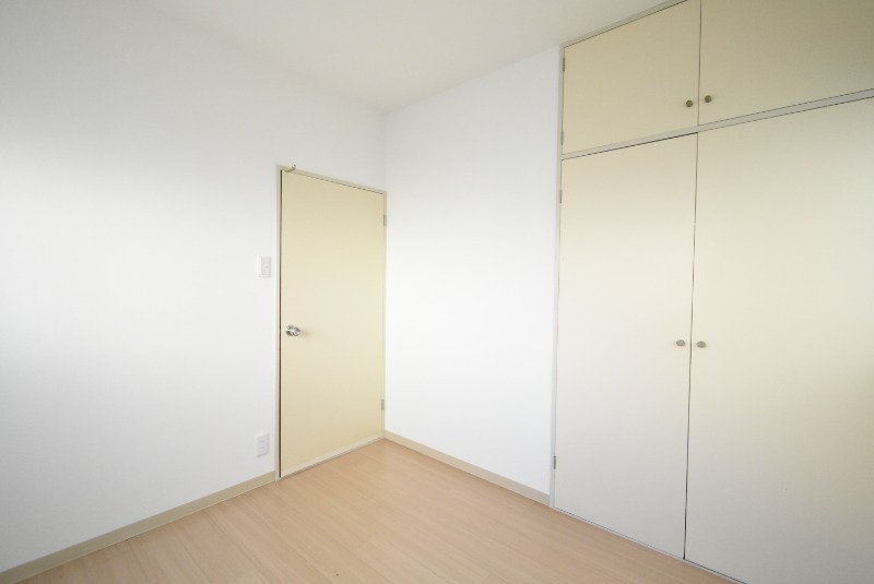 ��ʌ��������܎s�����擌��{�S���ڂ̃A�p�[�g�̂��̑������E�X�y�[�X