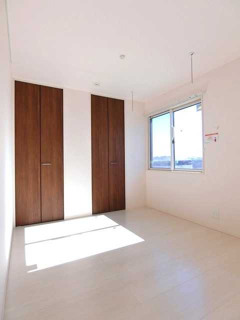 ��ʌ��������܎s���搼��{�S���ڂ̃A�p�[�g�̂��̑������E�X�y�[�X