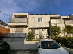 ��ʌ��������܎s���搼��{�R����44-5�̃}���V�����̌����O��