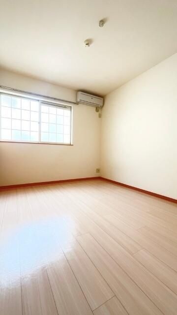 ��ʌ��������܎s��{��听���Q���ڂ̃e���X�n�E�X�̂��̑������E�X�y�[�X