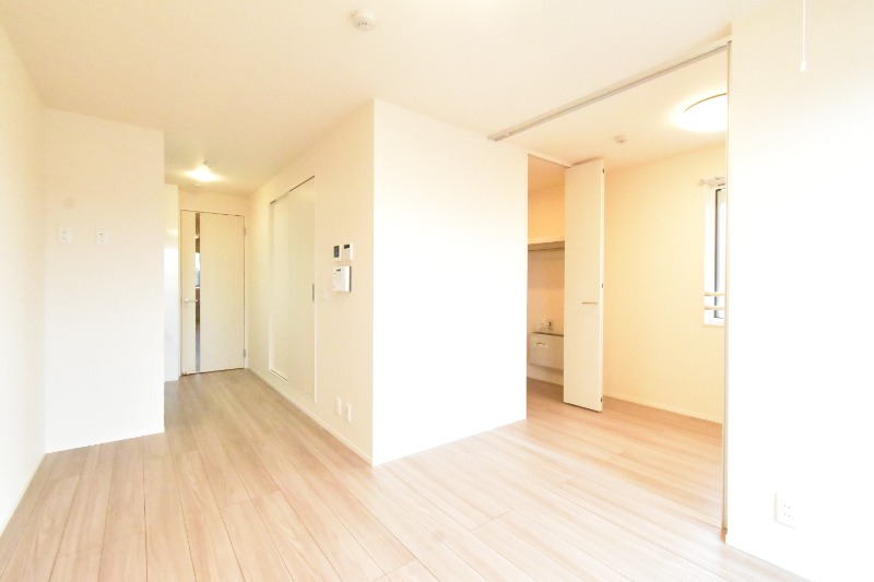 ��ʌ��������܎s���搼��{�R���ڂ̃A�p�[�g�̋��ԁE���r���O