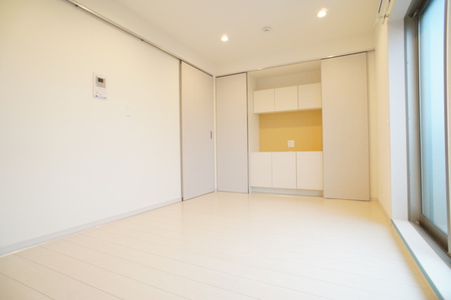 ��ʌ��������܎s�k��{�����R���ڂ̃}���V�����̋��ԁE���r���O