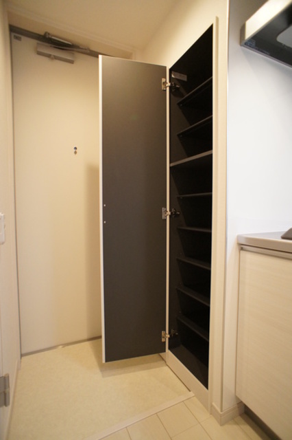 ��ʌ��������܎s�k��{�����R���ڂ̃}���V�����̌���