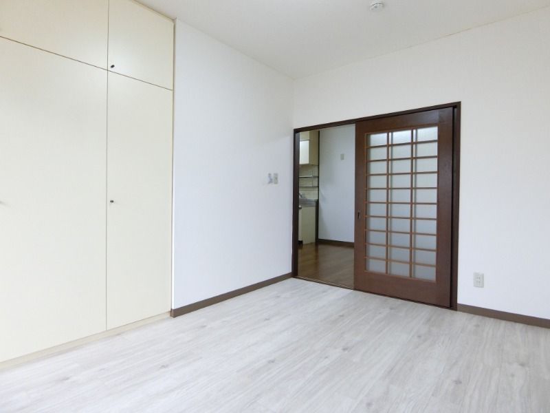 ��ʌ�����s�厚���~�J�̃}���V�����̂��̑������E�X�y�[�X