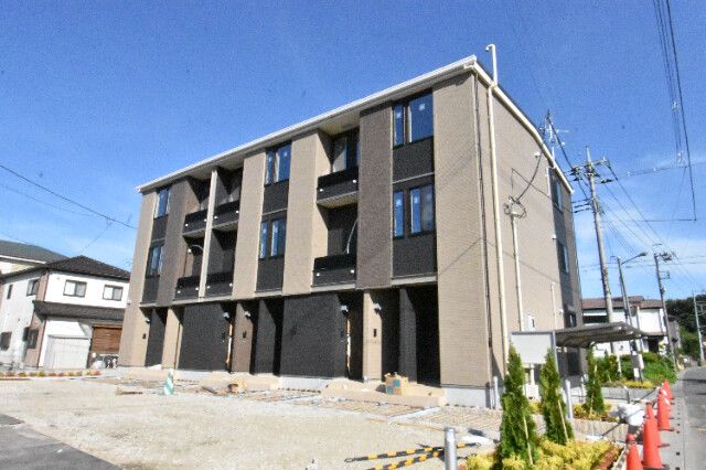 ��ʌ��k�����S�ɓޒ��厚�����̃A�p�[�g�̌����O��