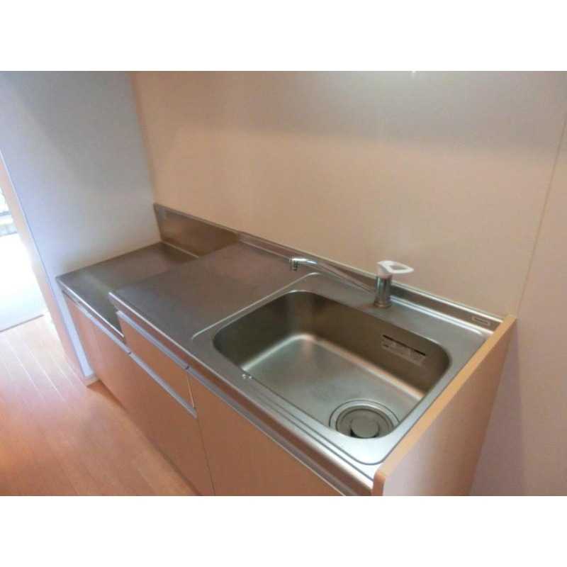 ��ʌ��z�J�s�ԎR���T���ڂ̃A�p�[�g�̃L�b�`��