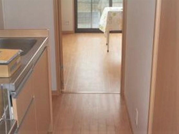 ��ʌ��z�J�s�ԎR���T���ڂ̃A�p�[�g�̌���