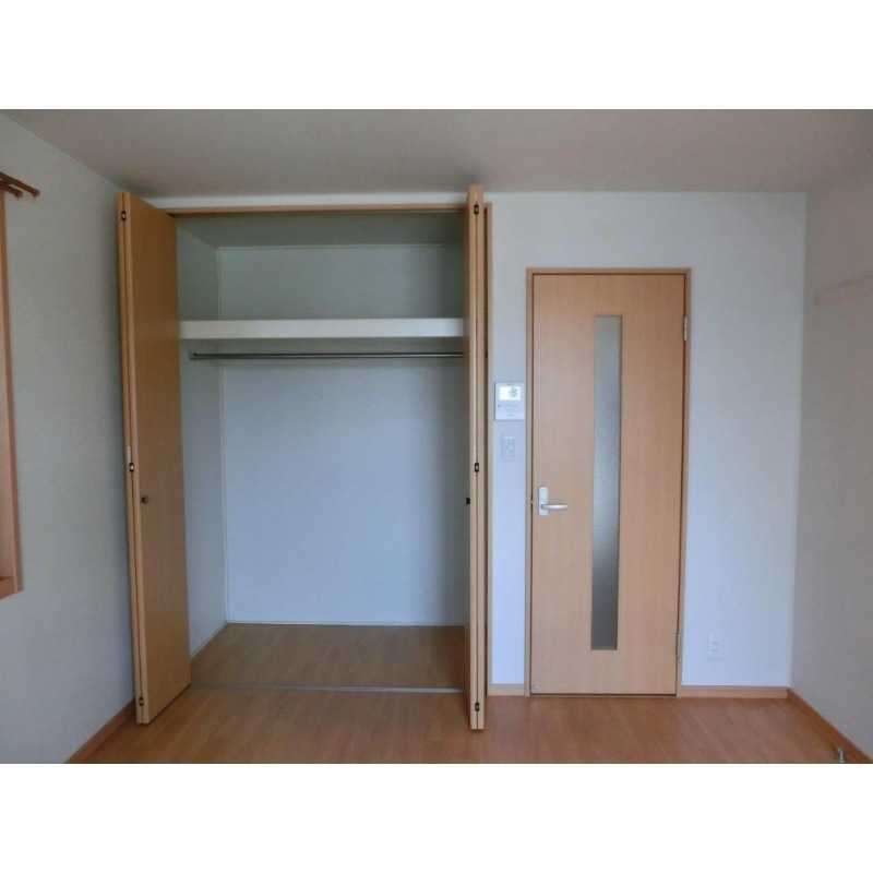 ��ʌ��z�J�s�ԎR���T���ڂ̃A�p�[�g�̎��[