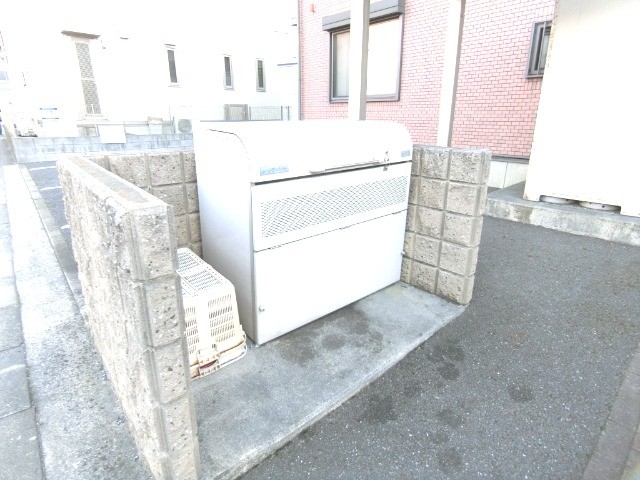 ��ʌ��z�J�s�ԎR���T���ڂ̃A�p�[�g�̂��̑�