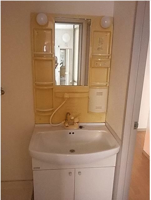 ��ʌ��������܎s������{�����R���ڂ̃}���V�����̐��ʏ�