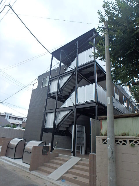 ��ʌ��������܎s��{����ؒ��S����889�̃}���V�����̌����O��