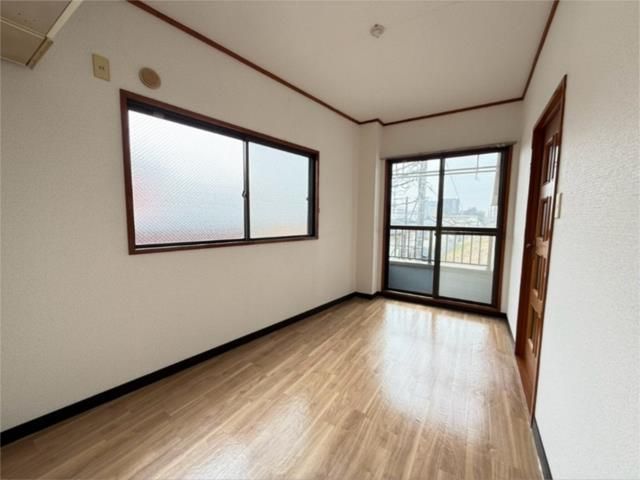 ��ʌ��������܎s��΋�{���T���ڂ̃}���V�����̋��ԁE���r���O