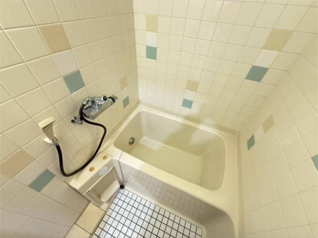 ��ʌ��������܎s��΋�{���T���ڂ̃}���V�����̃o�X