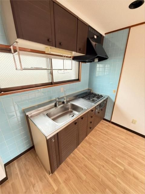 ��ʌ��������܎s��΋�{���T���ڂ̃}���V�����̃L�b�`��