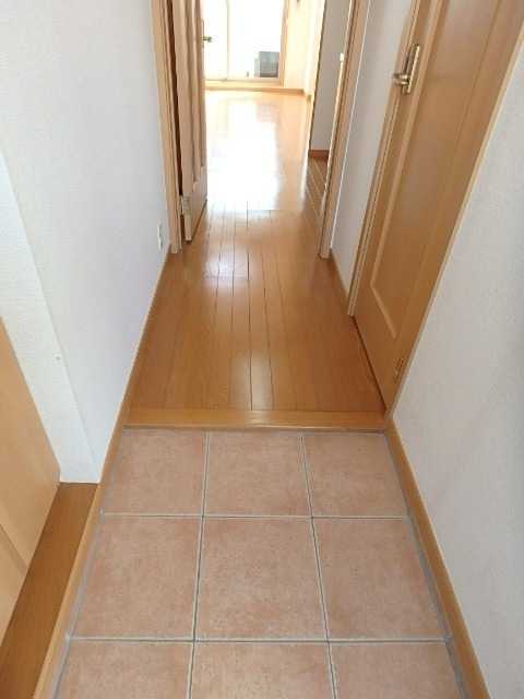 ��ʌ��������܎s��{��g�~���Q���ڂ̃}���V�����̌���