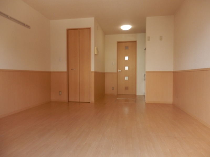 ��ʌ��������܎s�k��y�C���P���ڂ̃A�p�[�g�̋��ԁE���r���O