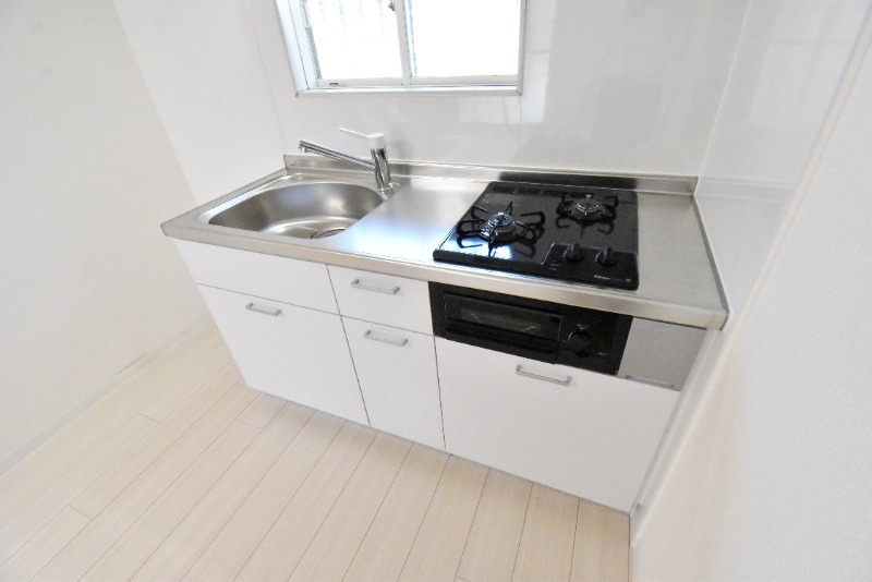 ��ʌ��������܎s��{��x�̓����P���ڂ̃A�p�[�g�̃L�b�`��