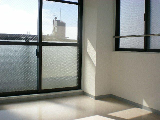 ��ʌ��������܎s�����擌��{�T���ڂ̃}���V�����̃o���R�j�[