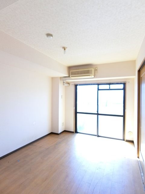 ��ʌ��������܎s�����擌��{�T���ڂ̃}���V�����̋��ԁE���r���O