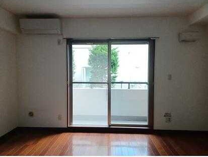 ��ʌ��k�����S�ɓޒ������R���ڂ̃}���V�����̂��̑������E�X�y�[�X