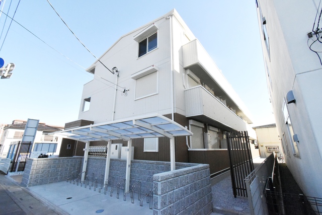 ��ʌ��������܎s�������a�c���Q����1018-1�̃A�p�[�g�̌����O��