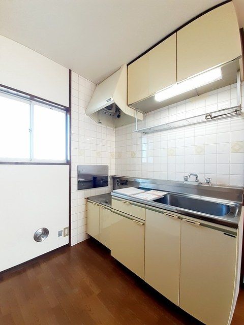 ��ʌ��@�c�s���V�h�U���ڂ̃A�p�[�g�̃L�b�`��