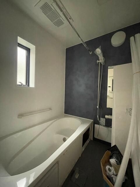 ��ʌ��������܎s�Y�a��k�Y�a�R���ڂ̃e���X�n�E�X�̃o�X