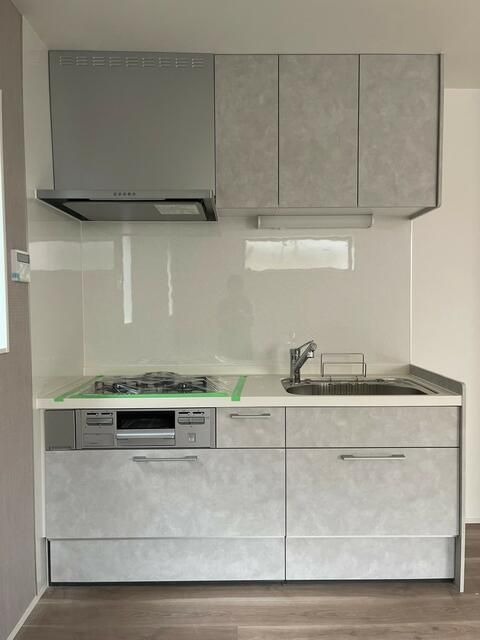 ��ʌ��������܎s�Y�a��k�Y�a�R���ڂ̃e���X�n�E�X�̃L�b�`��