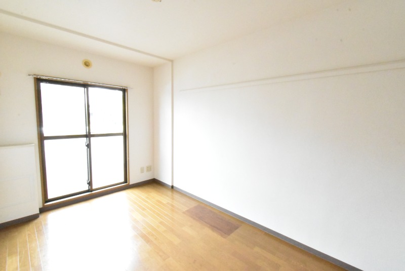 ��ʌ��������܎s�΋擌�Y�a�X���ڂ̃}���V�����̎q������