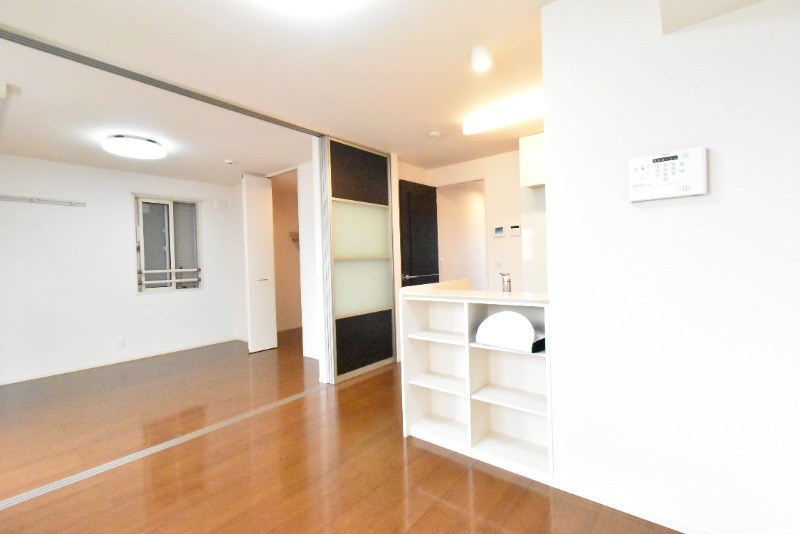 ��ʌ��������܎s��{��听���P���ڂ̃A�p�[�g�̋��ԁE���r���O